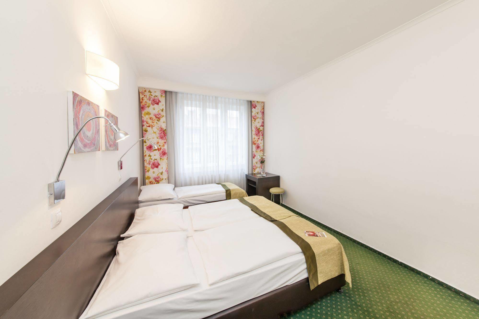 Vitkov Hotell 4*